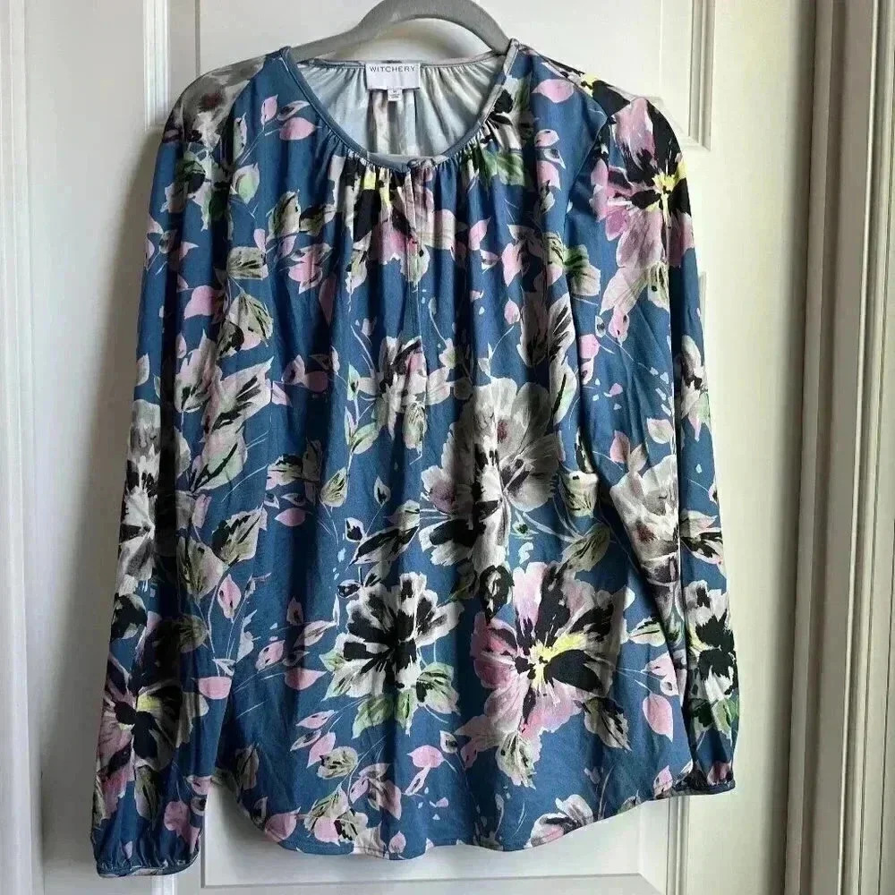 Witchery (Australian) blue floral long sleeve blouse
